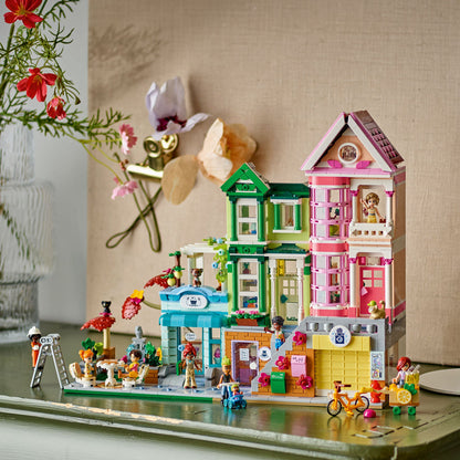 LEGO® Friends™ Heartlake City Apartments and Stores - Bộ Lắp Ráp Căn Hộ Và Cửa Hàng Thành Phố Heartlake - LEGO 42670 - Góc nhìn khác 3