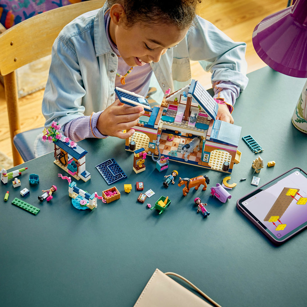 LEGO® Friends Horse Stable and Riding Academy - Đồ chơi lắp ráp Học viện cưỡi ngựa và chuồng ngựa - LEGO 42688 - Hình ảnh bổ sung 4