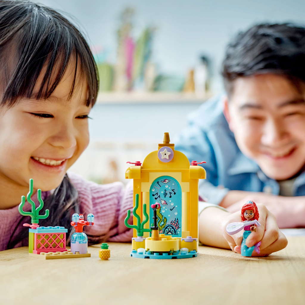 LEGO® Disney™ Ariel's Music Stage - Bộ Đồ Chơi Lắp Ráp Sân Khấu Âm Nhạc Ariel - 43235 - Góc nhìn khác 3