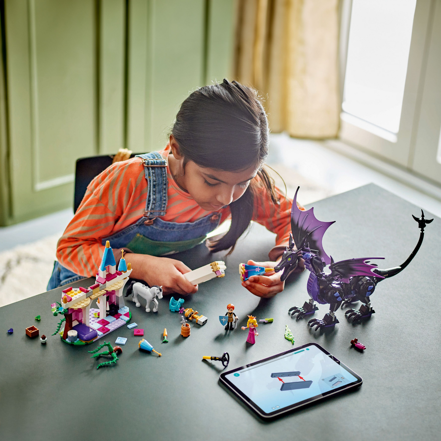 LEGO® Disney™ Maleficent’s Dragon Form - Đồ Chơi Lắp Ráp Rồng Maleficent - LEGO 43240 - Góc nhìn khác 3