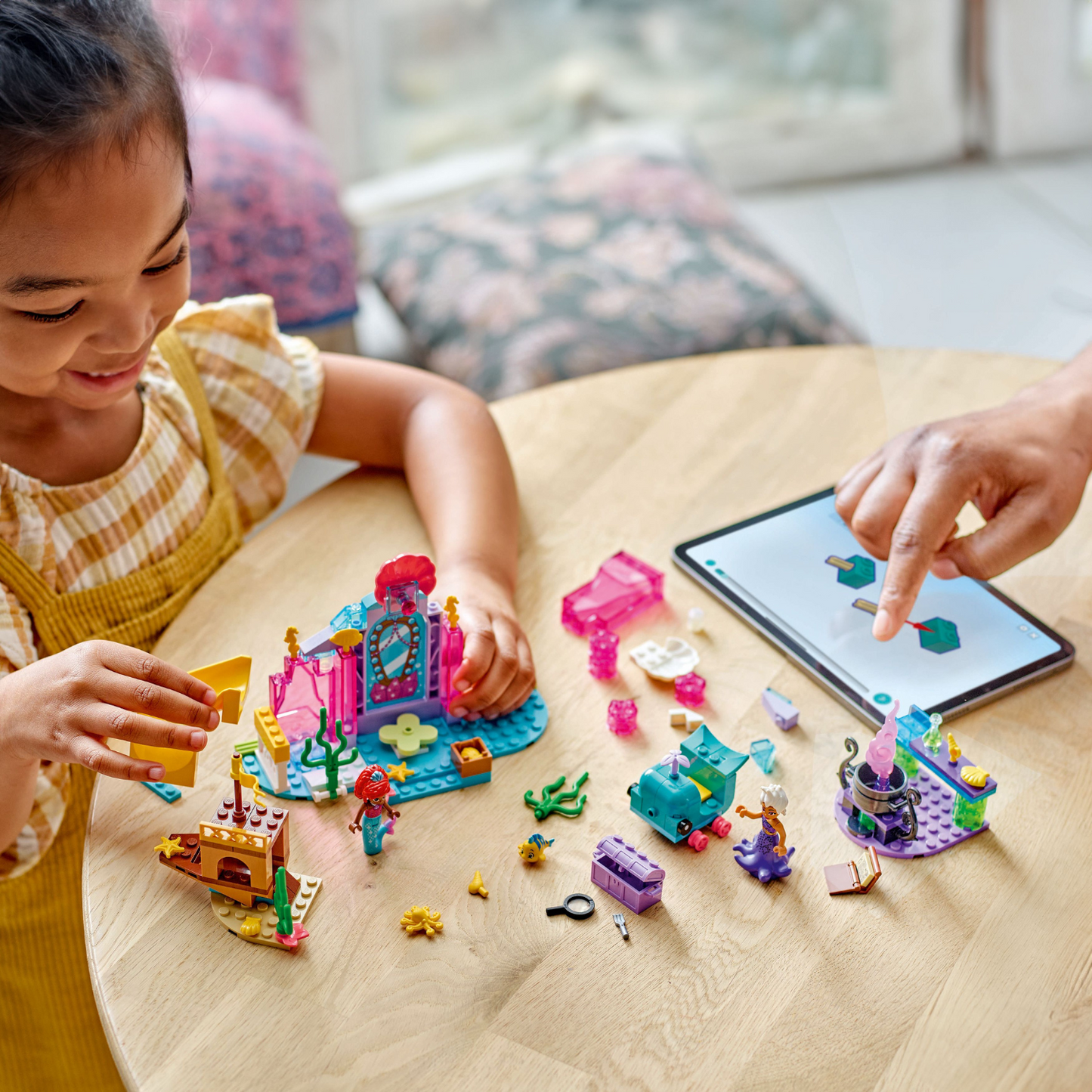 LEGO® Disney™ Ariel’s Crystal Cavern - Đồ Chơi Lắp Ráp Hang Động Pha Lê Của Ariel - LEGO 43254 - Góc nhìn khác 3