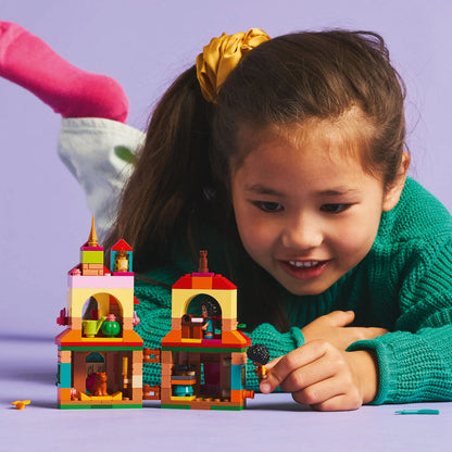 LEGO® Disney™ Encanto Mini House - Đồ Chơi Lắp Ráp Nhà Mirabel Thu Nhỏ - LEGO 43261 - Góc nhìn khác 3