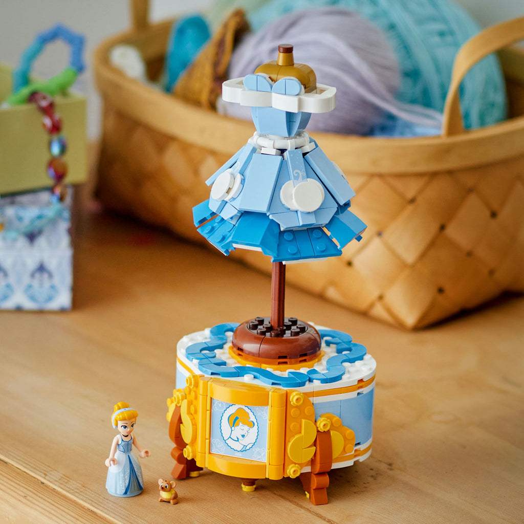 LEGO® Disney™ Cinderella's Dress - Bộ Lắp Ráp Váy Công Chúa Lọ Lem - LEGO 43266 - Hình ảnh bổ sung 4
