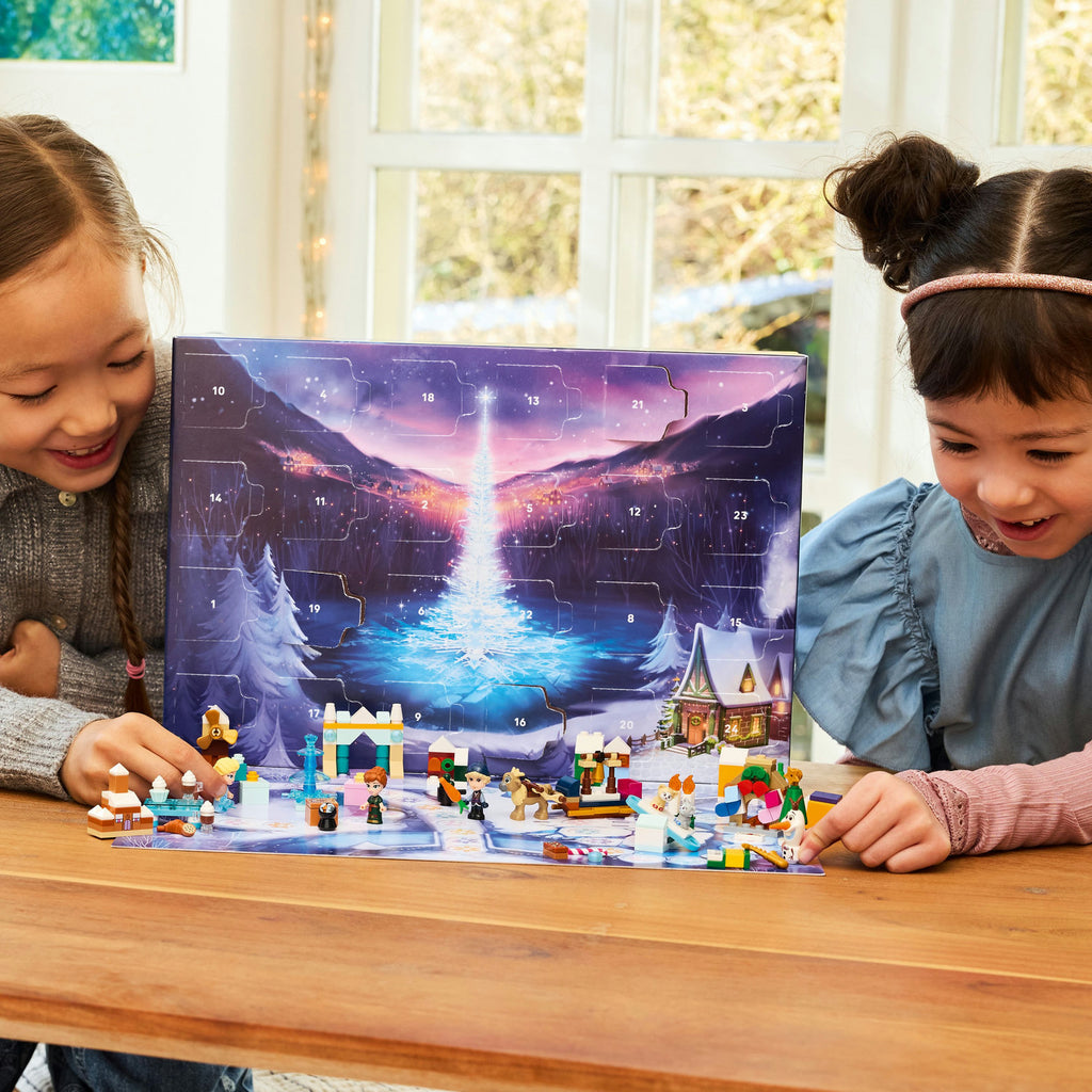 LEGO® Disney Frozen Advent Calendar 2025 - Bộ Lịch Giáng Sinh Frozen Nữ Hoàng Băng Giá (43273) - Góc nhìn khác 3