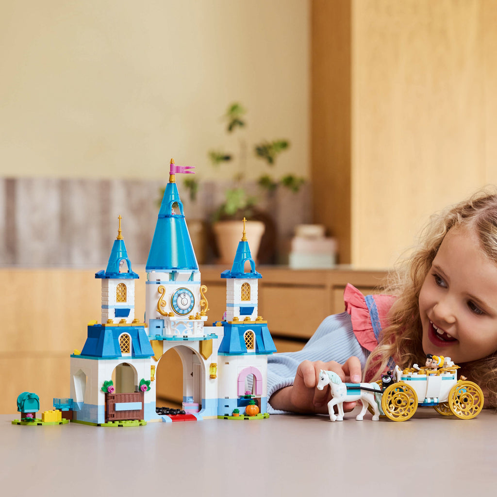 LEGO® Disney™ Cinderella’s Castle & Horse Carriage - Đồ chơi lắp ráp Lâu đài và Xe ngựa Lọ Lem LEGO 43275 - Góc nhìn khác 3