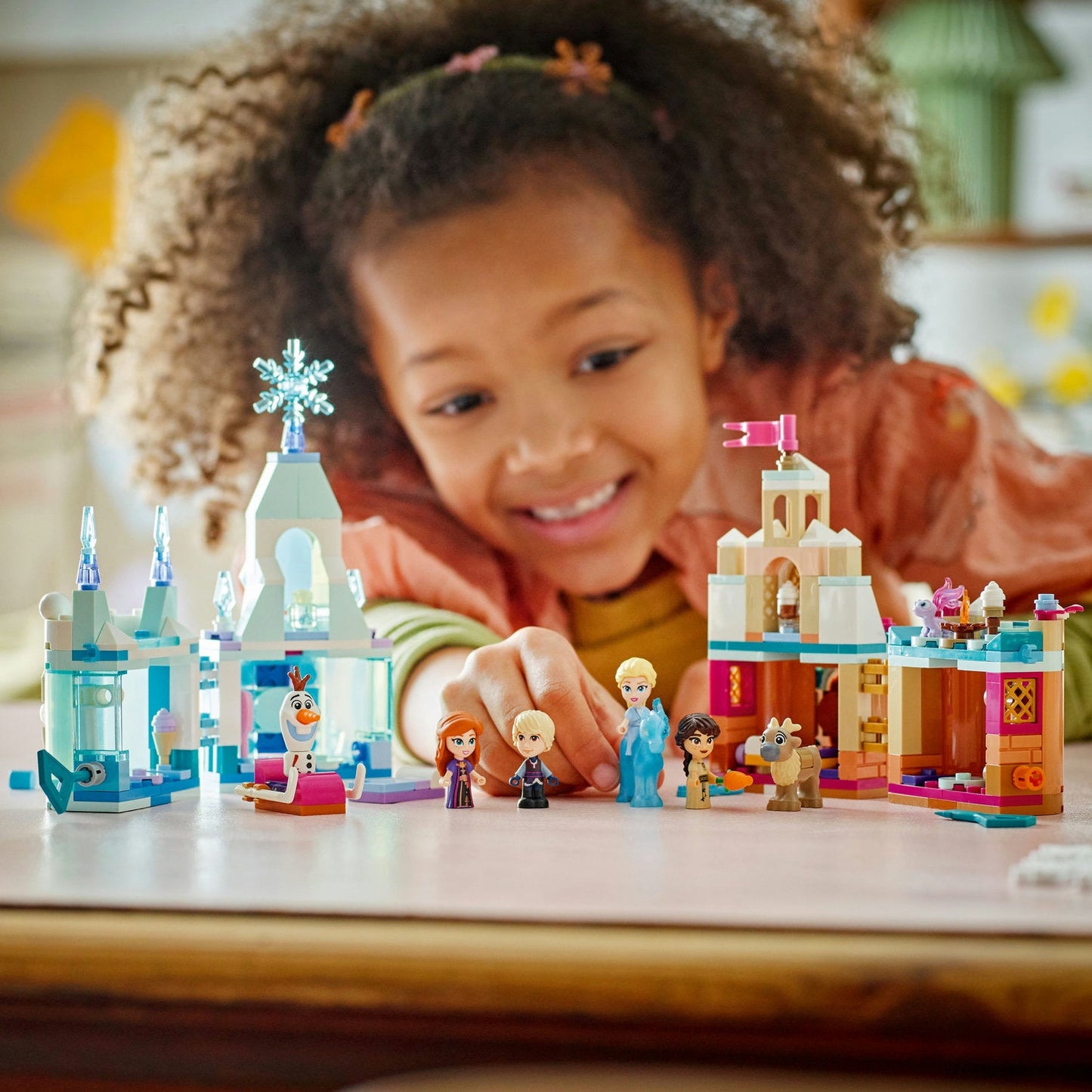 LEGO® Disney™ Mini Arendelle Castle & Elsa's Ice Palace - Đồ Chơi Lắp Ráp Lâu Đài Frozen 2 - LEGO 43278 - Góc nhìn khác 3