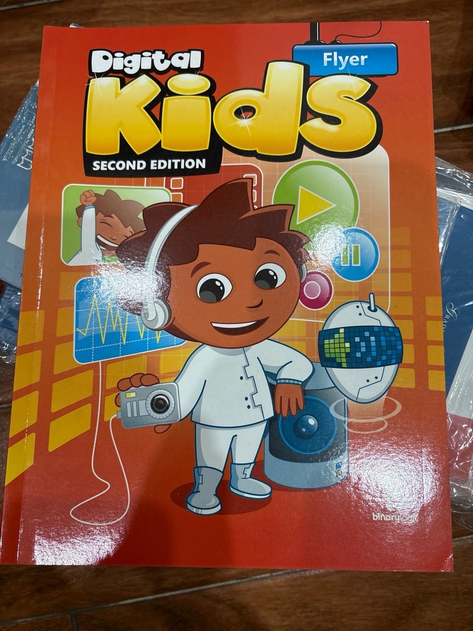 Digital KIDS Flyer 2nd edi.