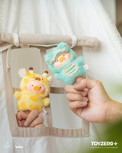 LuLu the Piggy Animal Party - Puppet Show PVC Face Plush Keychain Móc Khóa Bông Blindbox Toyzero+ - Góc nhìn khác 3