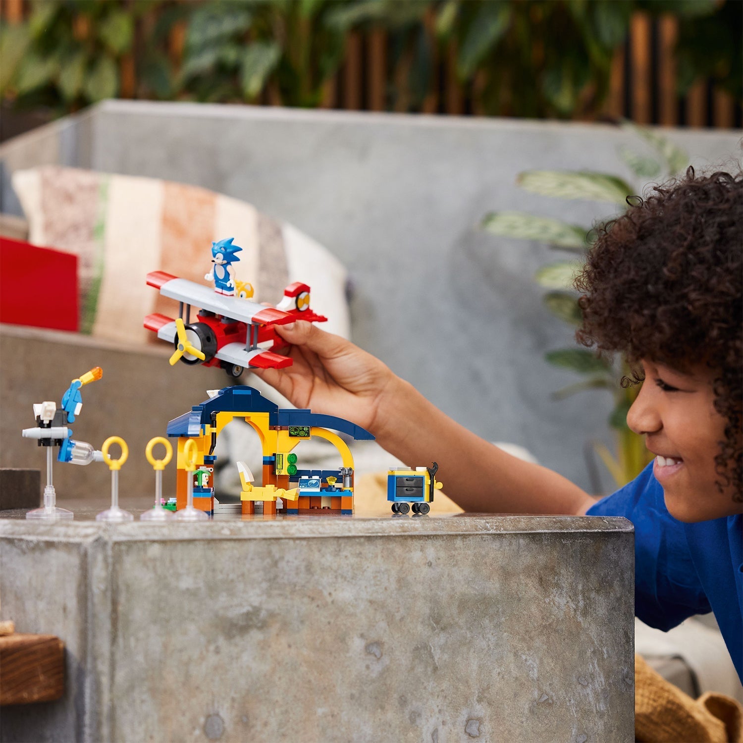 LEGO® Sonic the Hedgehog™ Tails Workshop and Tornado Plane - Đồ Chơi Lắp Ráp Xưởng Của Tails Và Máy Bay Tornado - LEGO 76991 - Hình ảnh bổ sung 4