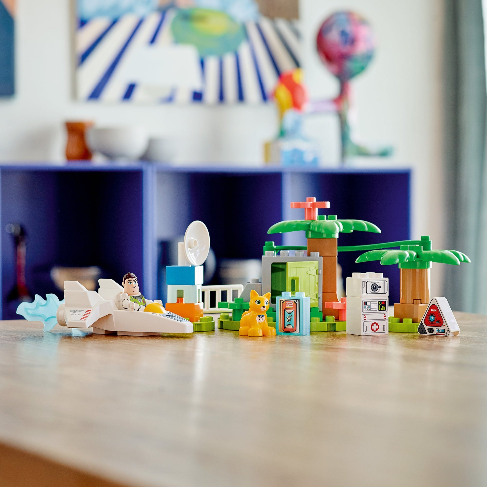 LEGO® DUPLO™ Disney and Pixar Buzz Lightyear’s Planetary Mission - Bộ Đồ Chơi Lắp Ráp Nhiệm Vụ Hành Tinh 10962 - Hình ảnh bổ sung 4