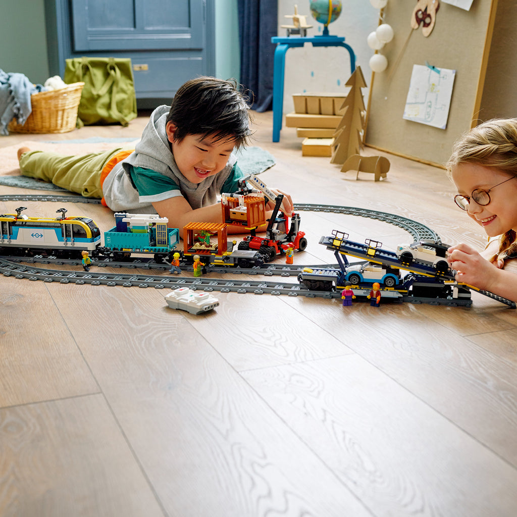 LEGO® City Freight Train - Tàu Hỏa Chở Hàng Điều Khiển Từ Xa - LEGO 60336 - Hình ảnh bổ sung 4