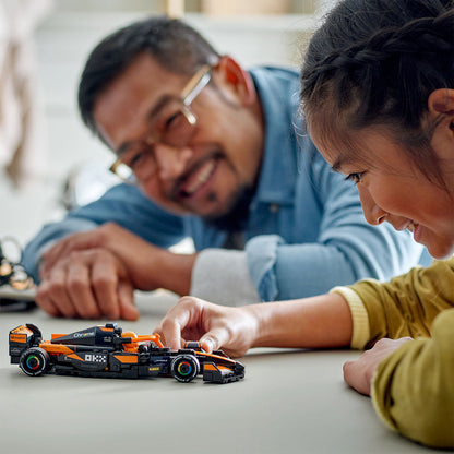 LEGO® Speed Champions - McLaren F1® Team MCL38 Race Car Mô Hình Xe Đua Công Thức 1 (F1) Đồ Chơi Lắp Ráp - Góc nhìn khác 3