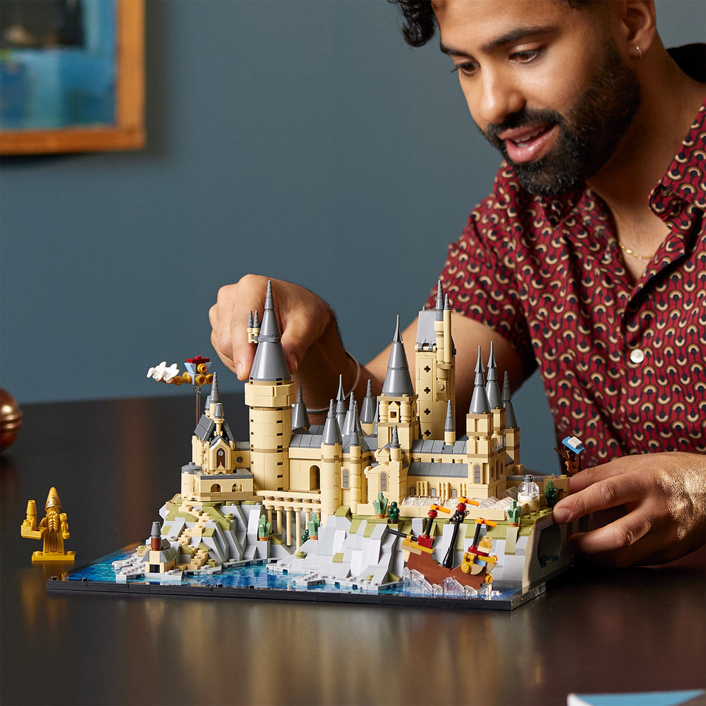 LEGO® Harry Potter™ Hogwarts™ Castle & Grounds - Mô hình Lâu đài Hogwarts (76419) - LEGO - Hình ảnh bổ sung 4