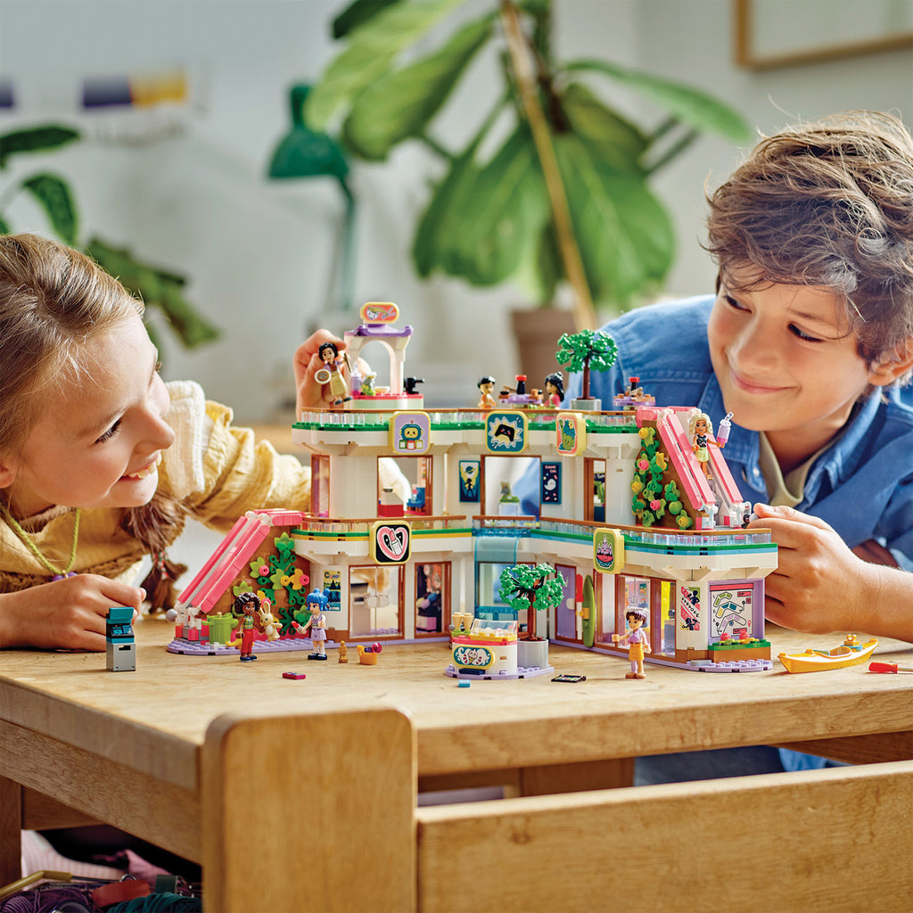 LEGO® Friends™ Heartlake City Shopping Mall Đồ Chơi Lắp Ráp Trung Tâm Mua Sắm (42604) - Hình ảnh bổ sung 4