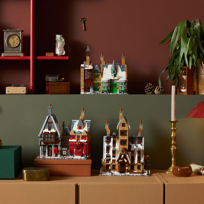 LEGO® Harry Potter™ Hogsmeade™ Village – Collectors' Edition - Mô hình Làng Hogsmeade LEGO 76457 LEGO - ảnh 2 - Lego Construc