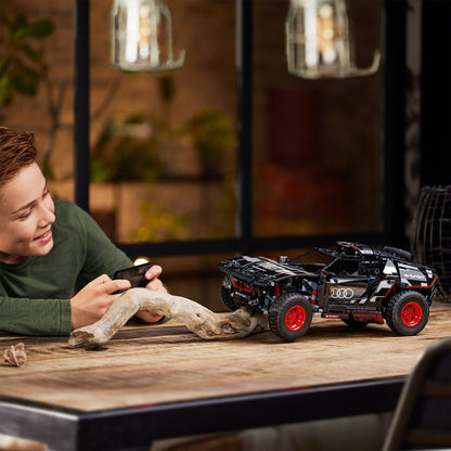 LEGO® TECHNIC™ Audi RS Q e-tron - Xe Đua Rally Điều Khiển Từ Xa - LEGO 42160 - Hình ảnh bổ sung 4