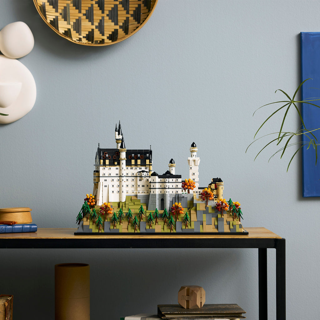 LEGO® Architecture Neuschwanstein Castle - Bộ Lắp Ráp Lâu Đài Đức 21063 - LEGO Architecture - Hình ảnh bổ sung 5