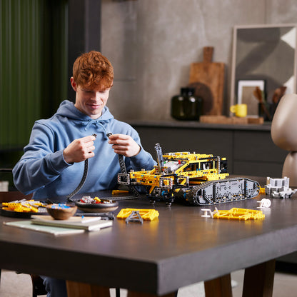 LEGO® TECHNIC™ Liebherr Crawler Crane LR 13000 Mô Hình Cần Cẩu Xích Khổng Lồ LEGO 42146 - Hình ảnh bổ sung 4
