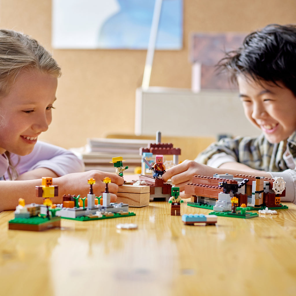 LEGO® Minecraft® The Abandoned Village - Đồ Chơi Lắp Ráp Ngôi Làng Bị Bỏ Hoang LEGO 21190 - Góc nhìn khác 3