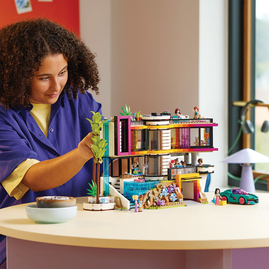 LEGO® Friends™ Andrea's Modern Mansion - Bộ Lắp Ráp Biệt Thự Hiện Đại - LEGO 42639 - Hình ảnh bổ sung 4