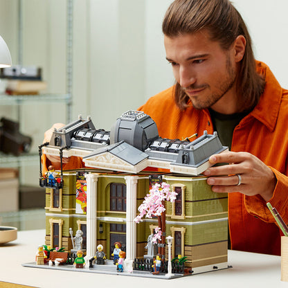 LEGO® ICONS™ Natural History Museum - Mô hình Bảo tàng Lịch sử Tự nhiên LEGO 10326 - Góc nhìn khác 3