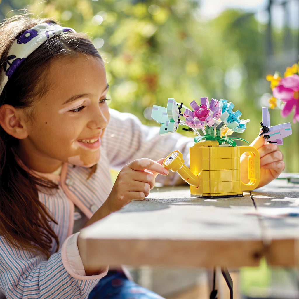LEGO® Creator 3-in-1 Flowers in Watering Can - Bộ lắp ráp Bình tưới hoa 3 trong 1 - LEGO 31149 - Hình ảnh bổ sung 4