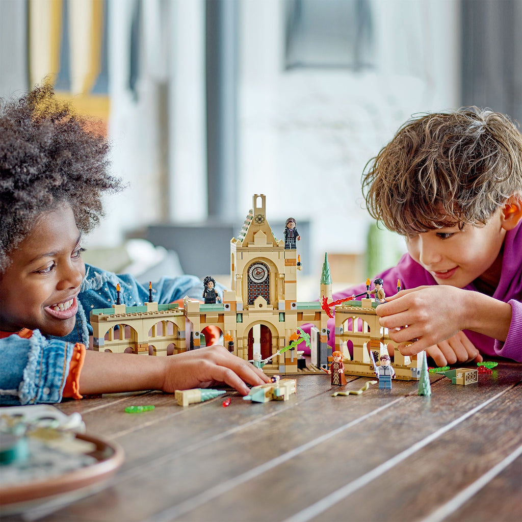 LEGO® Harry Potter™ The Battle of Hogwarts™ - Đồ Chơi Lắp Ráp Trận Chiến Tại Hogwarts LEGO 76415 - Góc nhìn khác 3