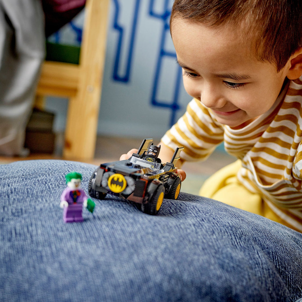 LEGO® DC Batmobile™ Pursuit: Batman™ vs. The Joker™ - Đồ Chơi Lắp Ráp Siêu Xe Batman (76264) - Hình ảnh bổ sung 5