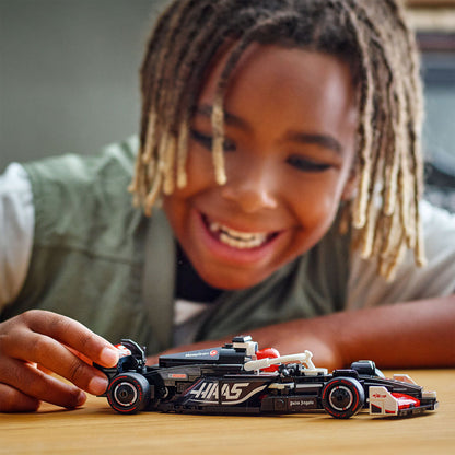 LEGO® Speed Champions MoneyGram Haas F1® Team VF-24 Race Car - Mô Hình Xe Đua F1 Đồ Chơi Lắp Ráp Chính Hãng LEGO 77250 - Góc nhìn khác 3