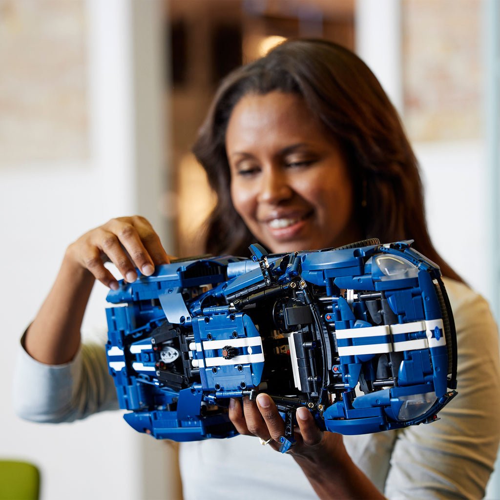 LEGO® Technic™ 2022 Ford GT - Mô Hình Xe Đua Siêu Xe Tỉ Lệ 1:12 LEGO 42154 - Hình ảnh bổ sung 5