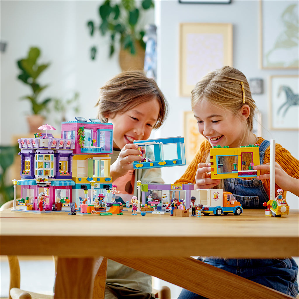 LEGO® Friends™ Main Street Building - Bộ Đồ Chơi Lắp Ráp Phố Chính 41704 - LEGO - Góc nhìn khác 3