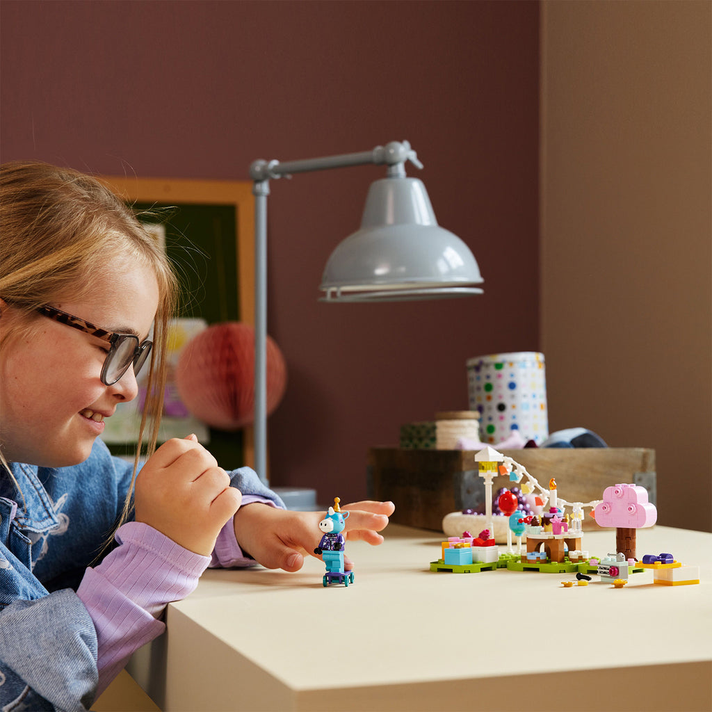 LEGO® Animal Crossing™ Julian’s Birthday Party - Đồ Chơi Lắp Ráp Tiệc Sinh Nhật Julian - LEGO 77046 - Góc nhìn khác 3
