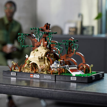 LEGO® Star Wars™ Dagobah™ Jedi™ Training Diorama - Bộ Mô Hình Trưng Bày Đầm Lầy Dagobah LEGO 75330 - Hình ảnh bổ sung 4