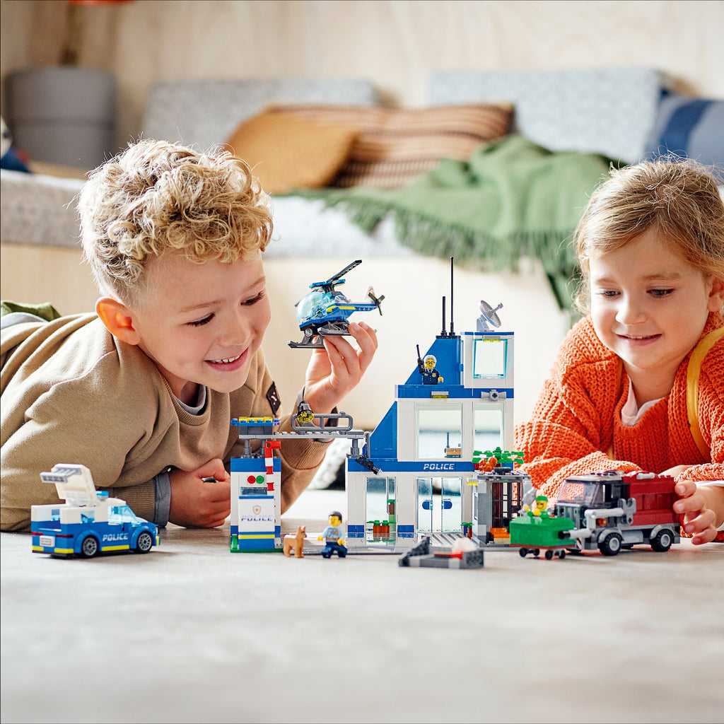 LEGO® City Police Station - Đồn Cảnh Sát Thành Phố - LEGO 60316 - Hình ảnh bổ sung 4
