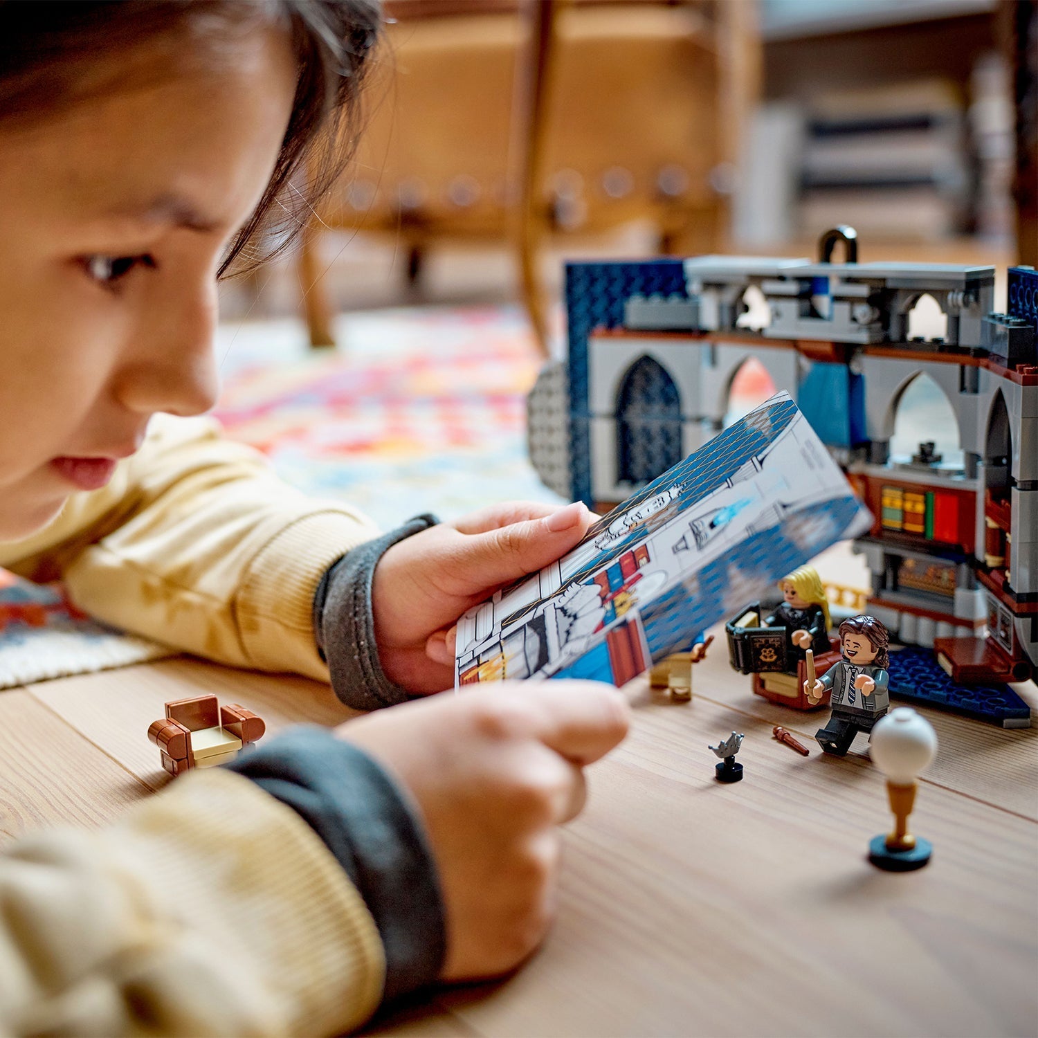 LEGO® Harry Potter™ Ravenclaw™ House Banner - Bộ Lắp Ráp Biểu Ngữ Nhà Ravenclaw - LEGO 76411 - Hình ảnh bổ sung 4