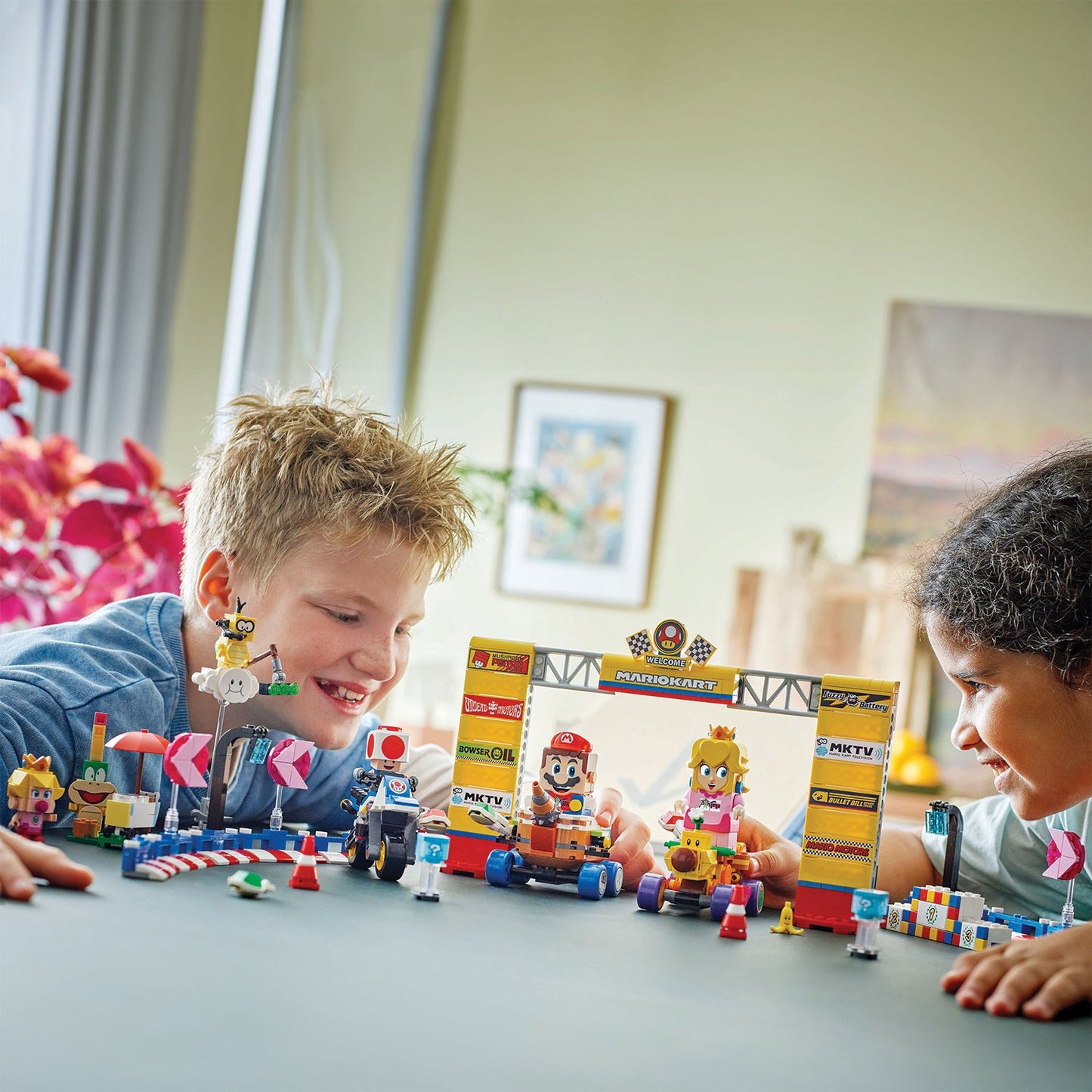 LEGO® Super Mario™: Mario Kart™ – Baby Peach & Grand Prix Set - Đồ Chơi Lắp Ráp Đường Đua Kịch Tính - LEGO 72036 - Góc nhìn khác 3