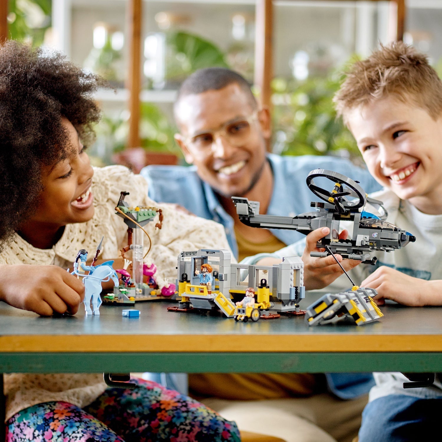 LEGO® Avatar™ Floating Mountains: Site 26 & RDA Samson - Bộ Lắp Ráp Núi Bay Pandora - LEGO 75573 - Góc nhìn khác 3