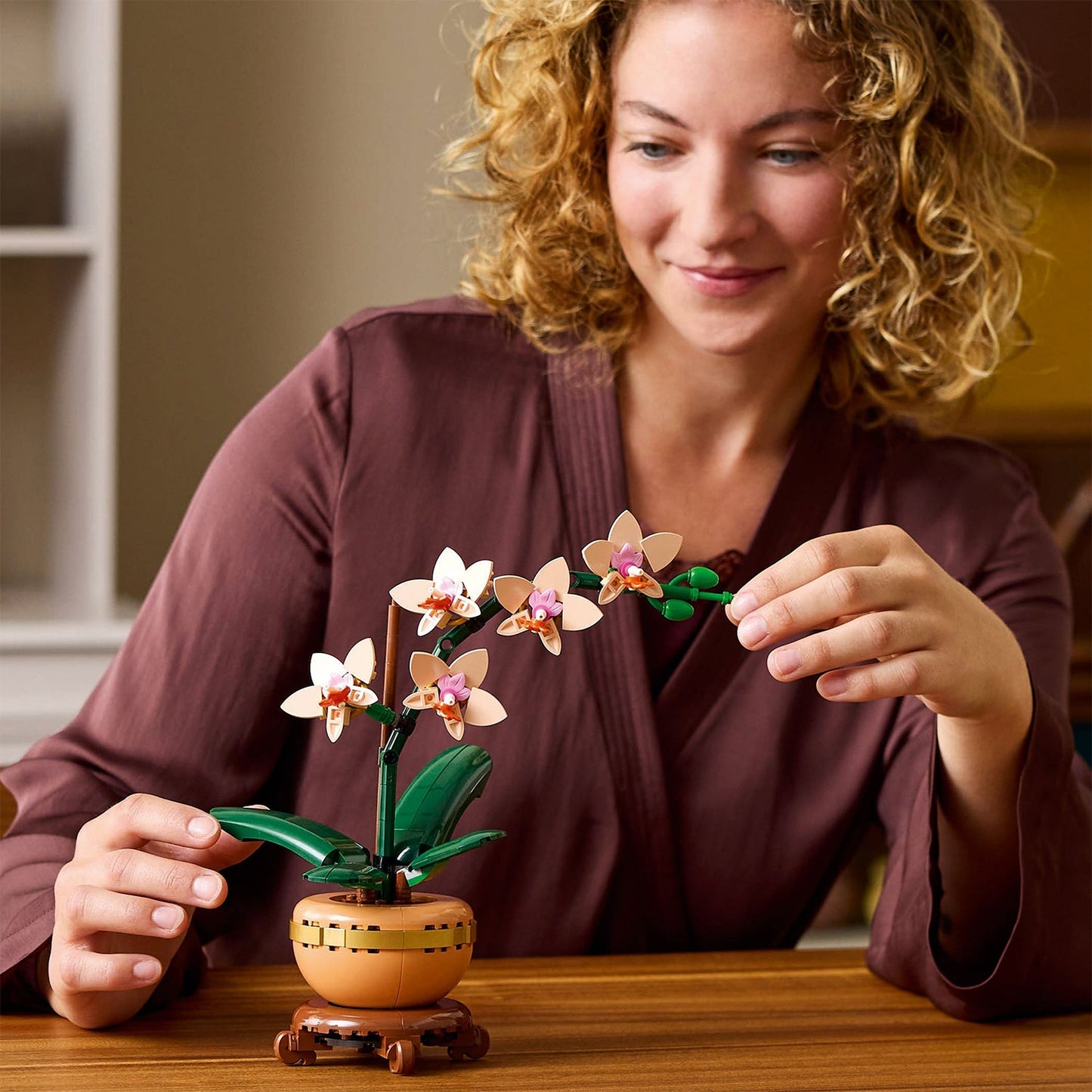 LEGO® Botanicals Mini Orchid - Mô Hình Hoa Lan Mini Trang Trí - LEGO 10343 - Góc nhìn khác 3
