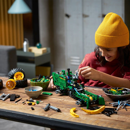 LEGO® Technic™ John Deere 948L-II Skidder - Mô Hình Xe Kéo Gỗ Kỹ Thuật LEGO 42157 - Hình ảnh bổ sung 5