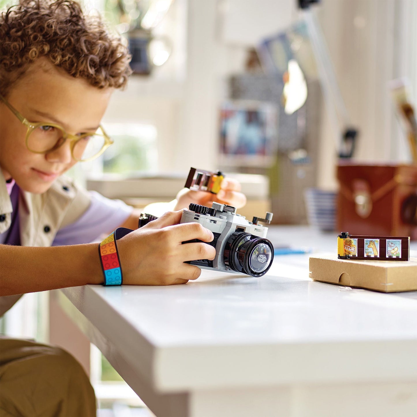 LEGO® Creator 3-in-1 Retro Camera - Bộ Lắp Ráp Máy Ảnh Cổ Điển 3 Trong 1 - LEGO 31147 - Hình ảnh bổ sung 4