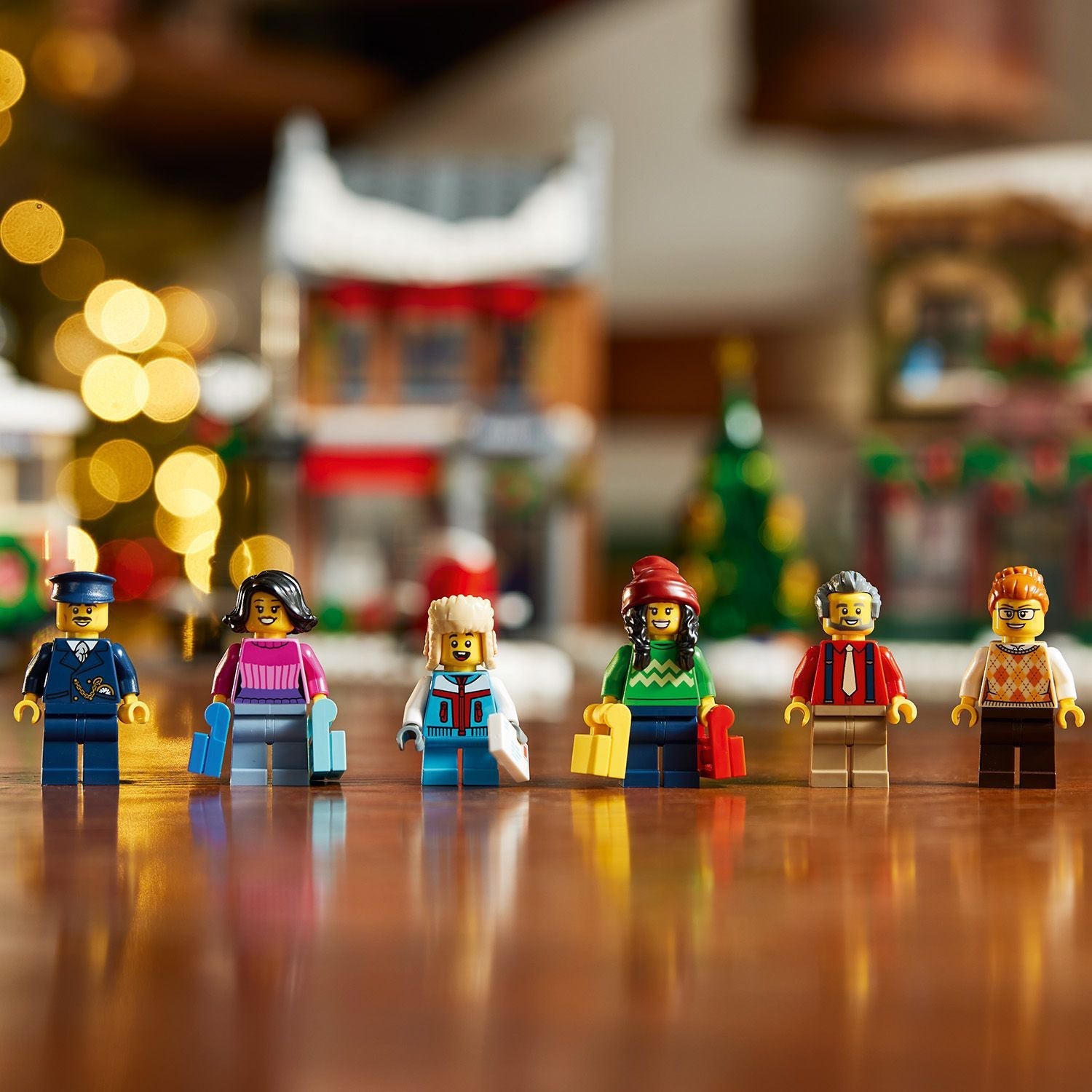 LEGO® ICONS™ Holiday Main Street - Bộ Lắp Ráp Làng Giáng Sinh - LEGO 10308 LEGO - ảnh 1 - Lego Construction Set
