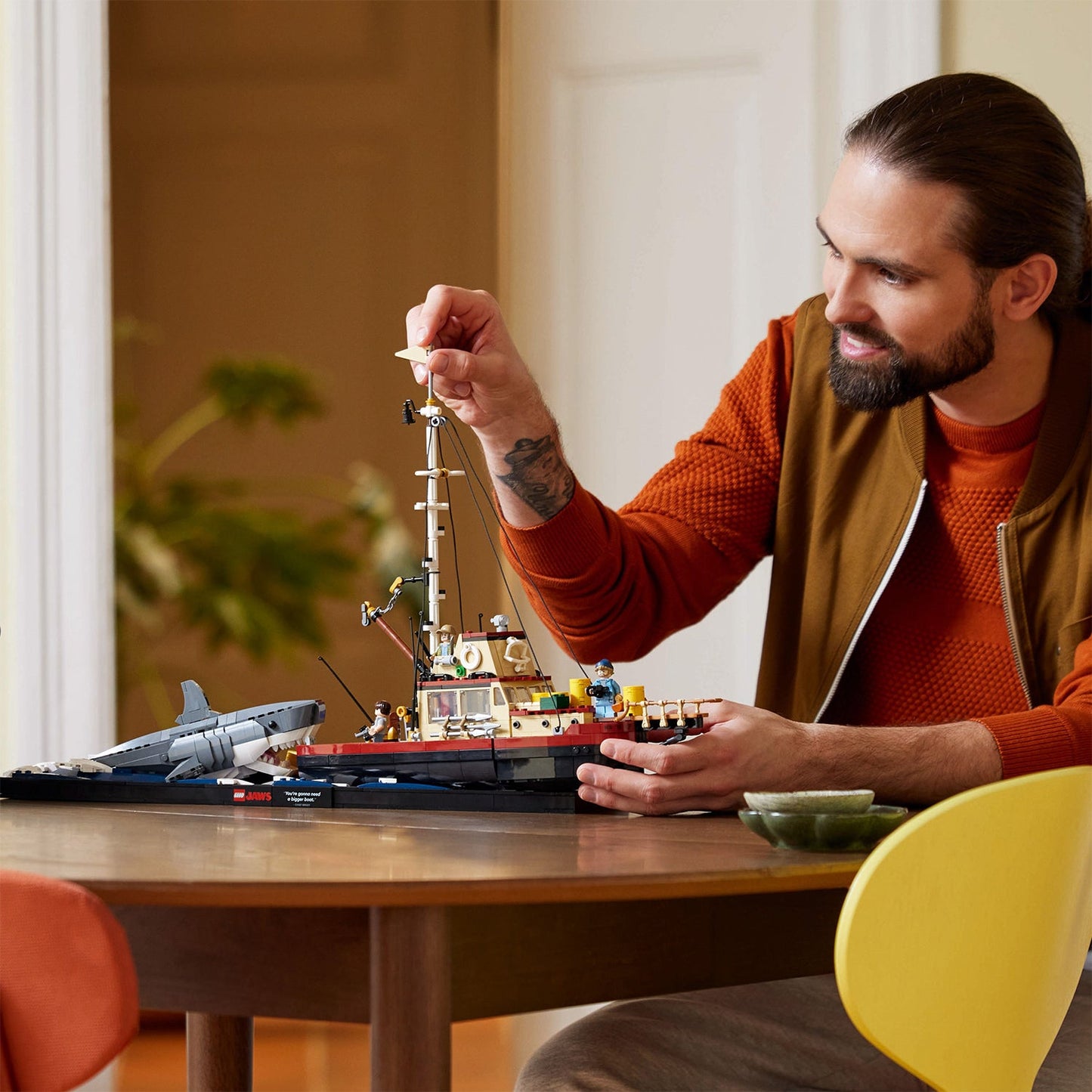 LEGO® Ideas Jaws - Bộ Lắp Ráp Mô Hình Hàm Cá Mập 21350 - Góc nhìn khác 3