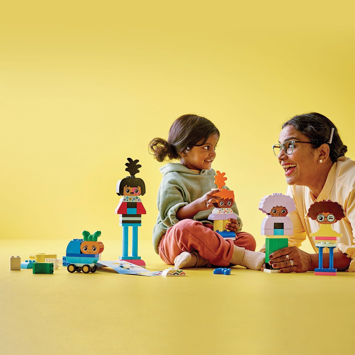 LEGO® DUPLO™ Buildable People with Big Emotions - Bộ Đồ Chơi Lắp Ráp Những Người Bạn Với Cảm Xúc Lớn - LEGO 10423 - Hình ảnh bổ sung 4