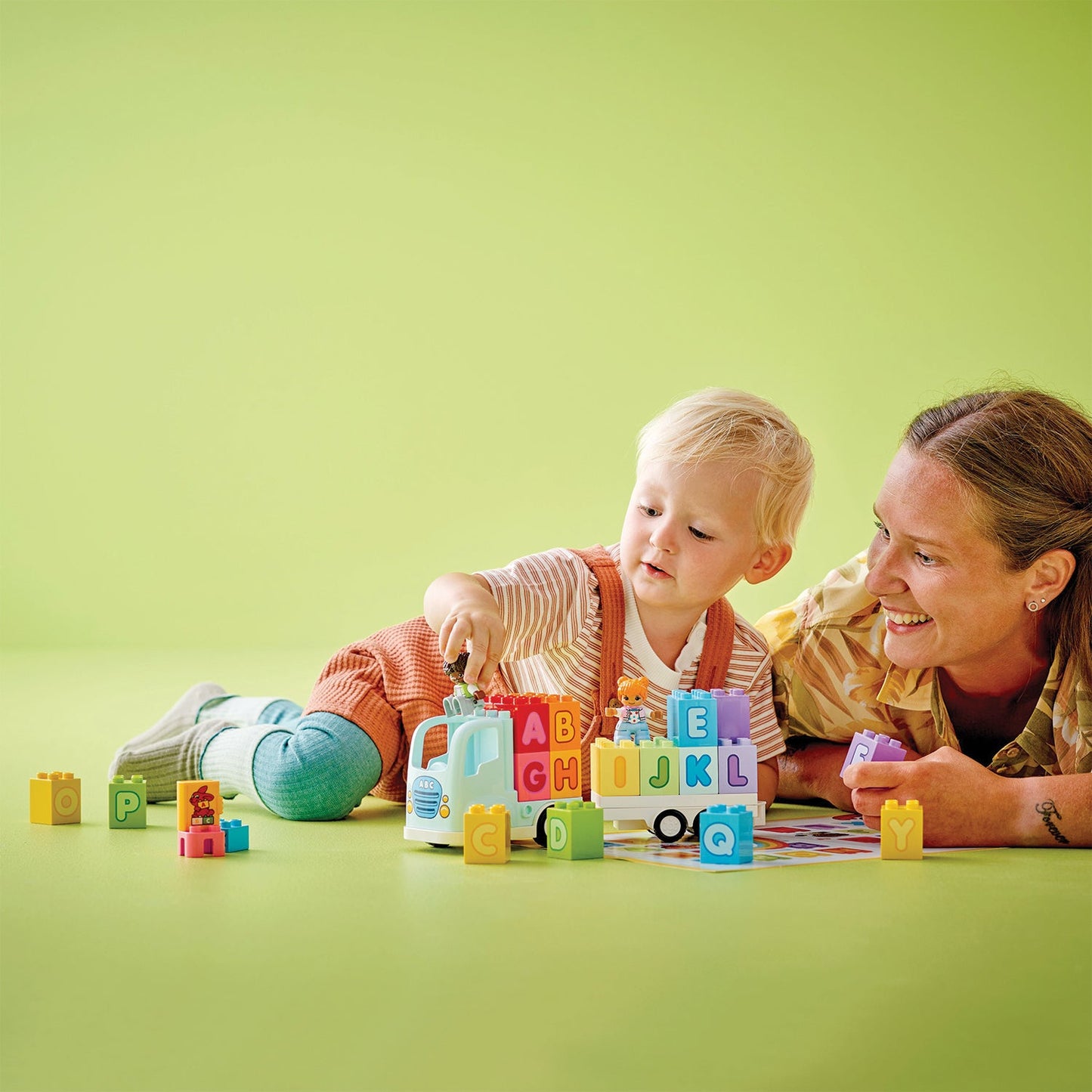 LEGO® DUPLO™ Alphabet Truck - Xe Tải Học Chữ Cái Đồ Chơi Lắp Ráp (10421) - LEGO - Hình ảnh bổ sung 4