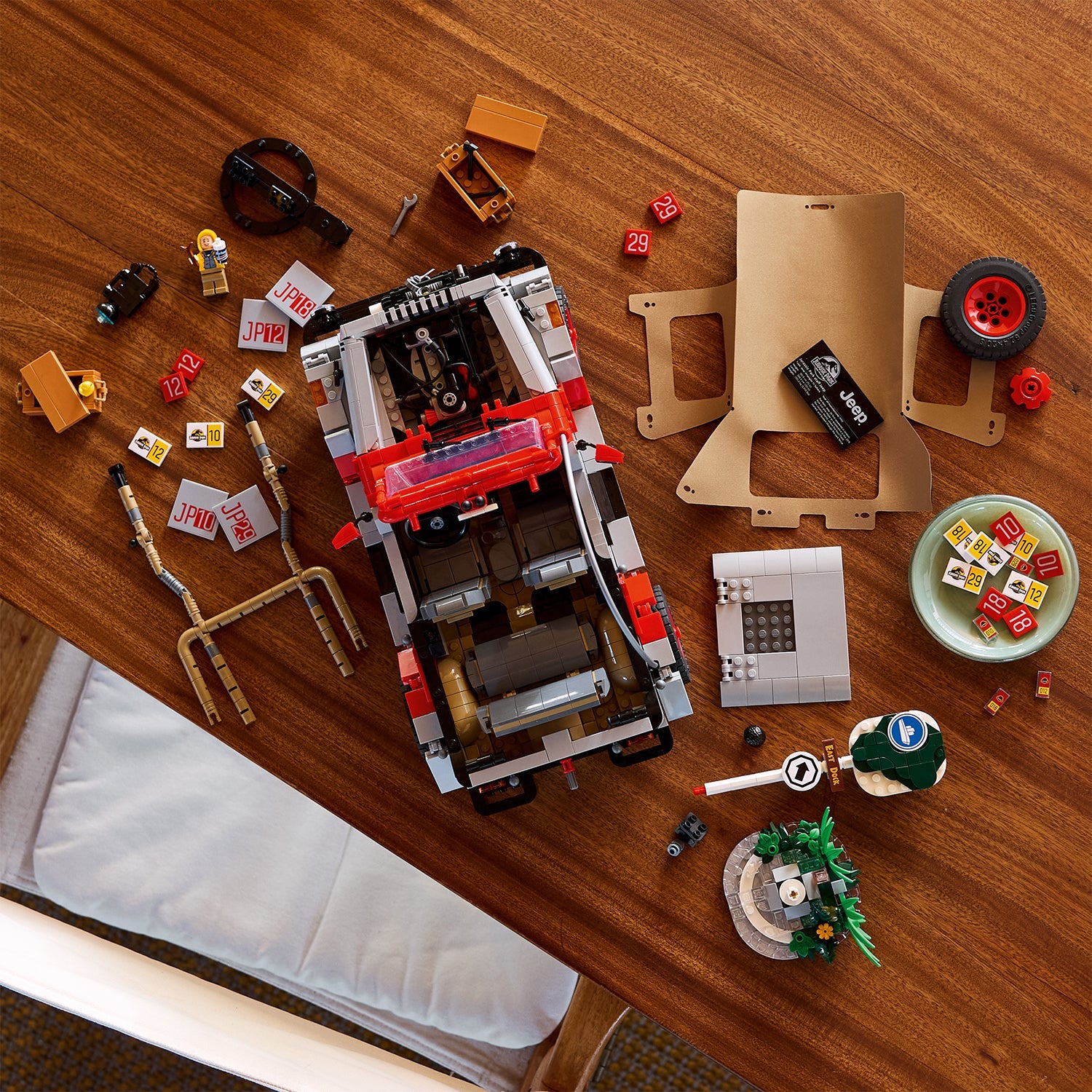 LEGO® Jurassic World: Jurassic Park Jeep® Wrangler
