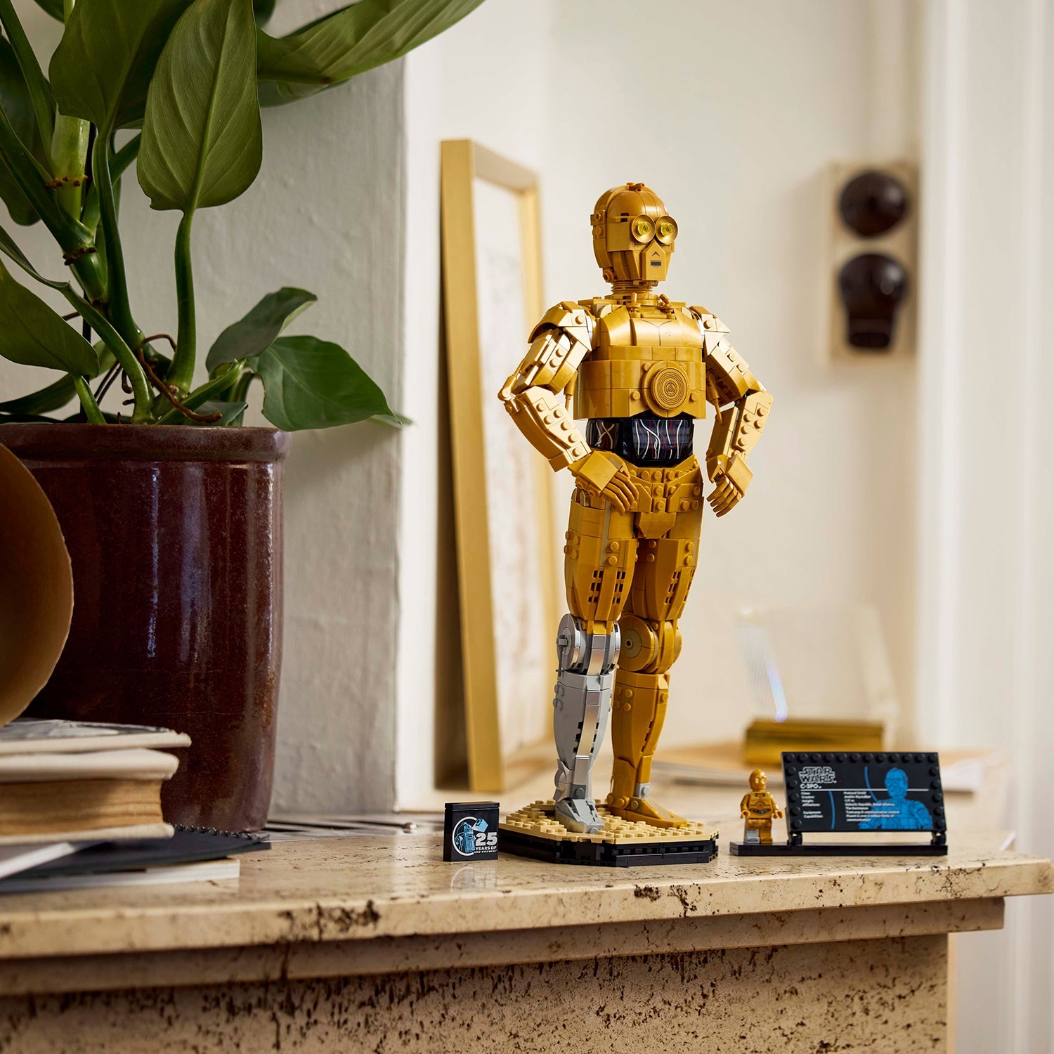 LEGO® Star Wars™ C-3PO™ Mô Hình Lắp Ráp Droid Cao Cấp LEGO 75398 - Hình ảnh bổ sung 4