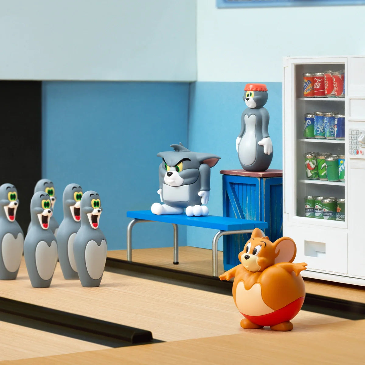 TOM AND JERRY MINIME DIFFERENT FORMS