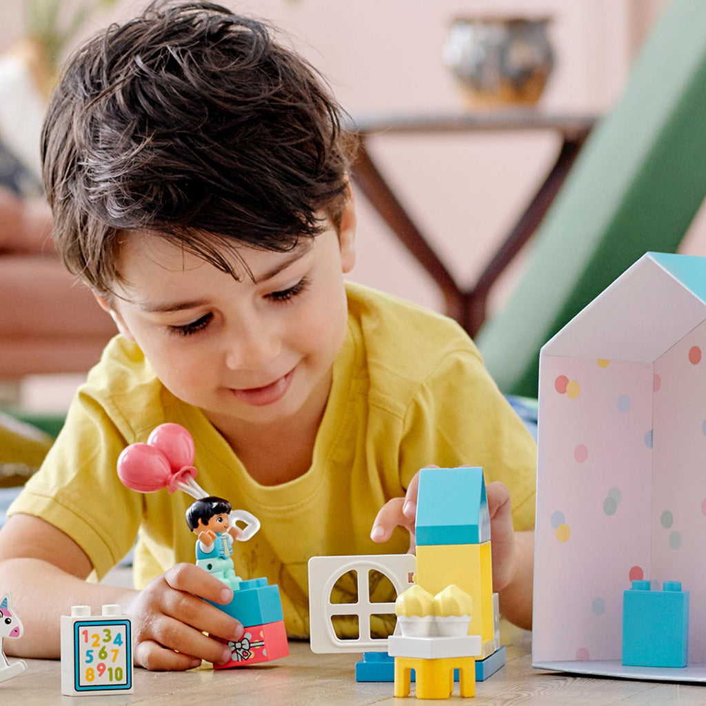 LEGO® DUPLO® Playroom Bộ Đồ Chơi Phòng Chơi Sáng Tạo LEGO 10925 - Hình ảnh bổ sung 7