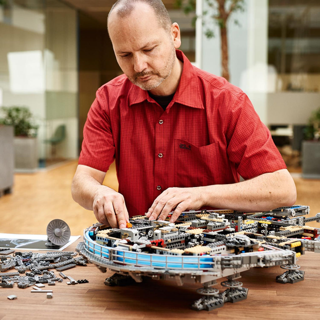 LEGO® Star Wars Millennium Falcon™ Mô Hình Lắp Ráp Tàu Vũ Trụ 75192 UCS - Hình ảnh bổ sung 4