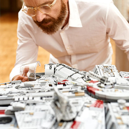 LEGO® Star Wars Millennium Falcon™ Mô Hình Lắp Ráp Tàu Vũ Trụ 75192 UCS - Hình ảnh bổ sung 6